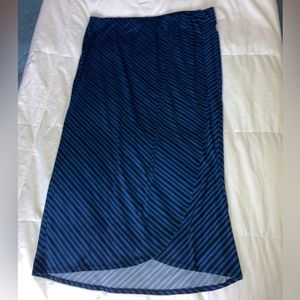 Lane Bryant 22/24 striped maxi side ruch w/crossover front, long skirt